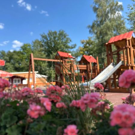Ferien-& Erlebnispark Ploetzky Schönebeck Exterior foto